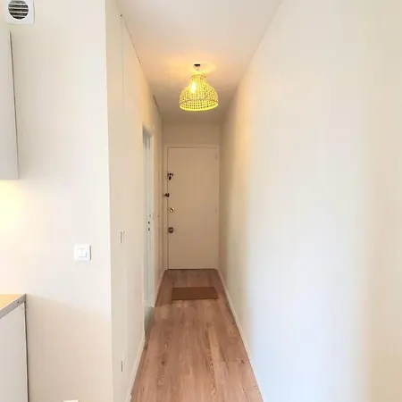 Apartment View Paris Door Location Metro